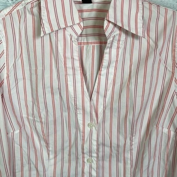 Express v neck button down top - Picture 5 of 6